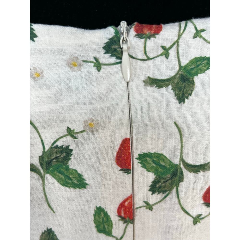 Bailey Rose Strawberry Print Dress Medium Coquette Cottagecore  Medium - Picture 5 of 10